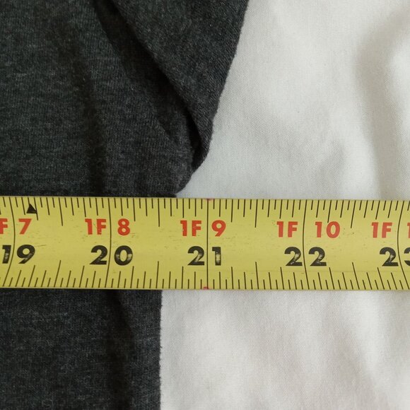 Harry Potter Hogwarts Crest T-Shirt LT - Picture 6 of 8